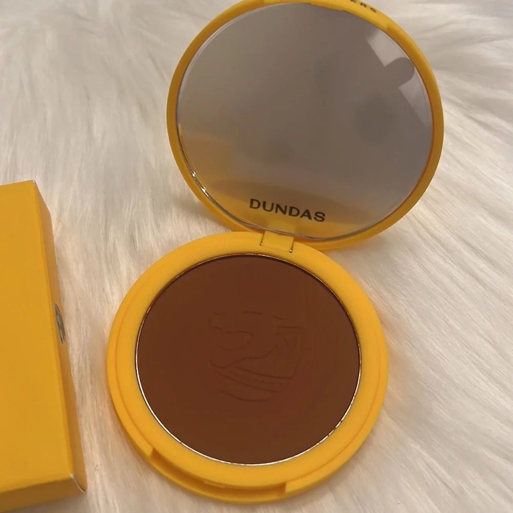 DUNDAS Beauty Bronzer Anonymous - Step 6 in Matte Rich Terracotta